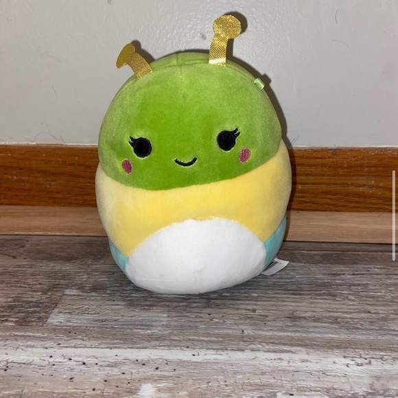 Caterpillar Squishmallow - Picture 1 of 1